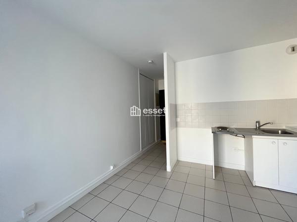Location Studio 17 m² - Paris 75013
