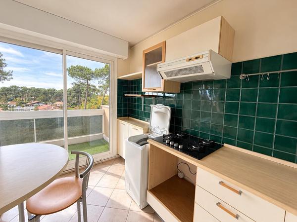 Appartement 2 pièces avec grand balcon, DPE C, vue dégagée sur les pins , parking à Pessac - Cap de Bos