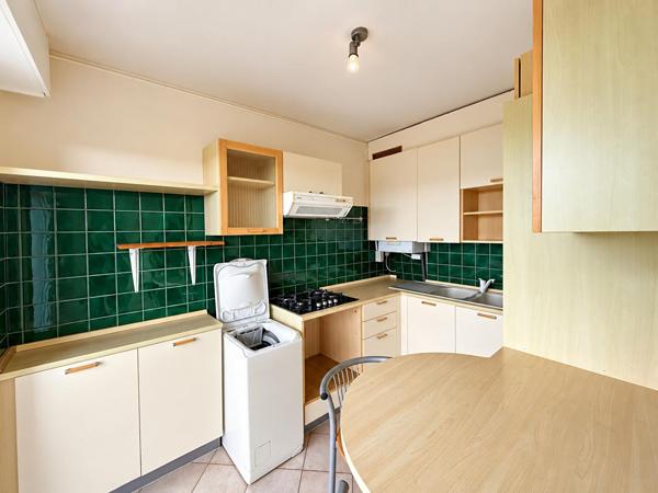 Appartement 2 pièces avec grand balcon, DPE C, vue dégagée sur les pins , parking à Pessac - Cap de Bos
