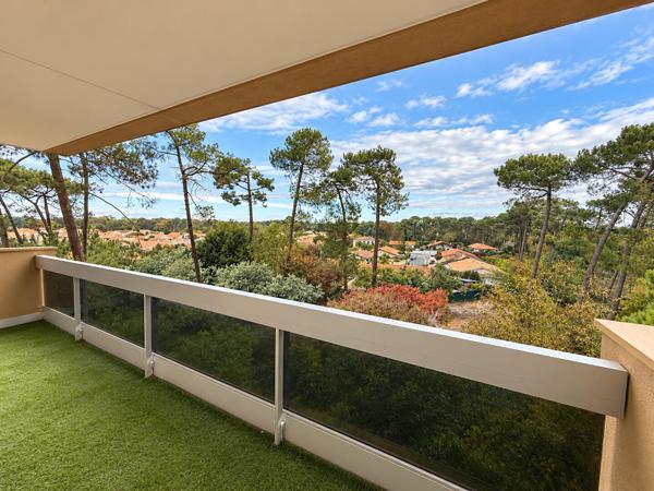 Appartement 2 pièces avec grand balcon, DPE C, vue dégagée sur les pins , parking à Pessac - Cap de Bos