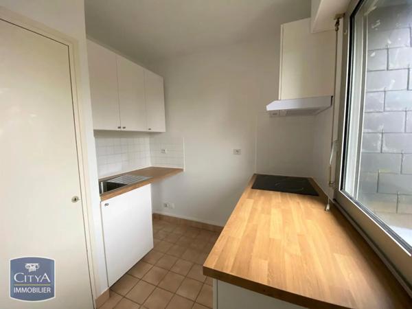 Appartement à louer 3 pièces 57.82m² Tours (37100)