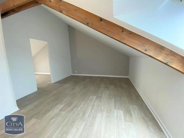 Appartement à louer 3 pièces 57.82m² Tours (37100)