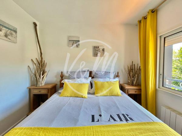 A VENDRE Villa TAUSSAT! Maison de ville 110m² rénovée en 2020 avec 3 chambres et terrasse au calme proche plage et port de Taussat LANTON TAUSSAT