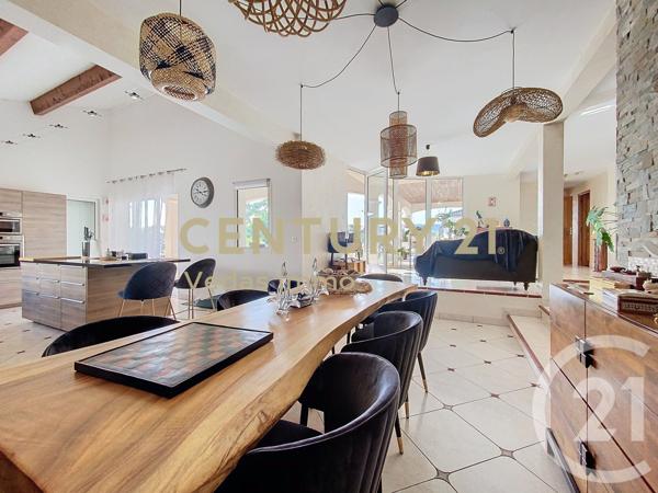 Maison à vendre  6 pièces - 158 m2 FABREGUES - 34