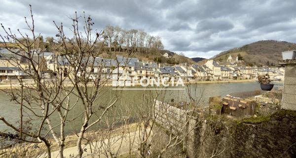 À vendre Maison 5 pièces 90 m² - Saint Geniez D'olt Et D'aubrac 12130