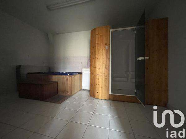 Maison à vendre 12 pièces 630 m² Rue