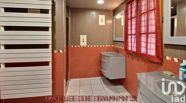 Maison à vendre 12 pièces 630 m² Rue