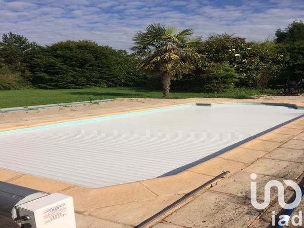 Maison à vendre 12 pièces 630 m² Rue