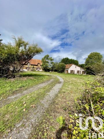 Maison à vendre 12 pièces 630 m² Rue