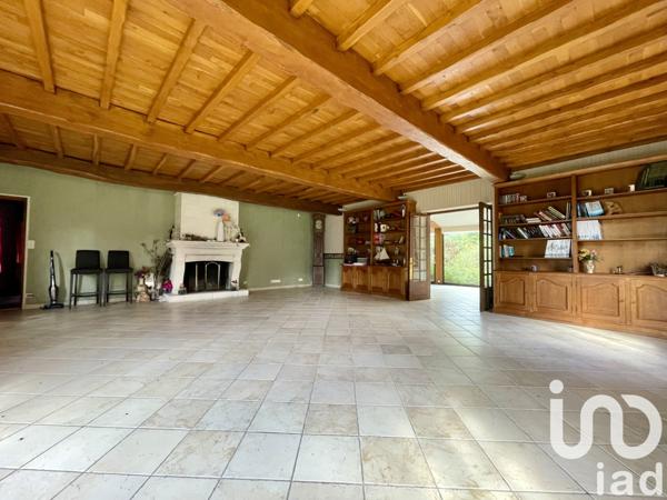 Maison à vendre 12 pièces 630 m² Rue