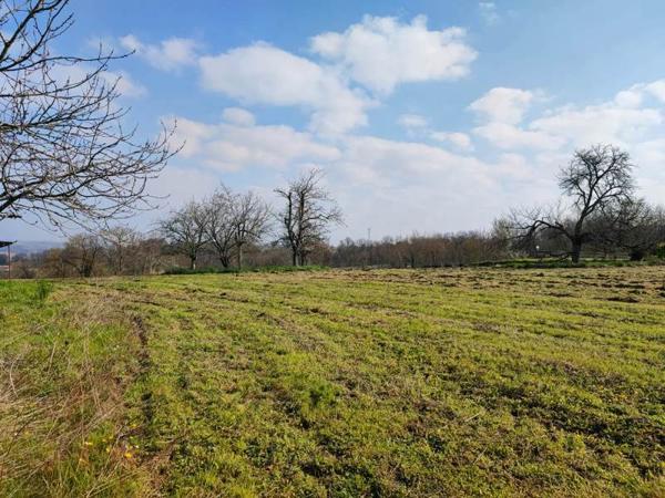 Terrain à vendre |  Chalais |  3735 m²
