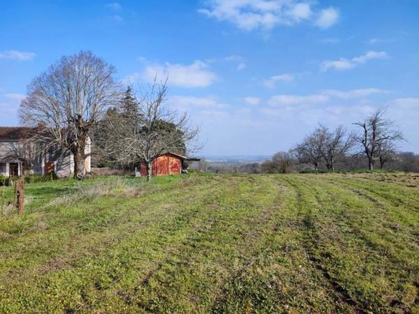 Terrain à vendre |  Chalais |  3735 m²
