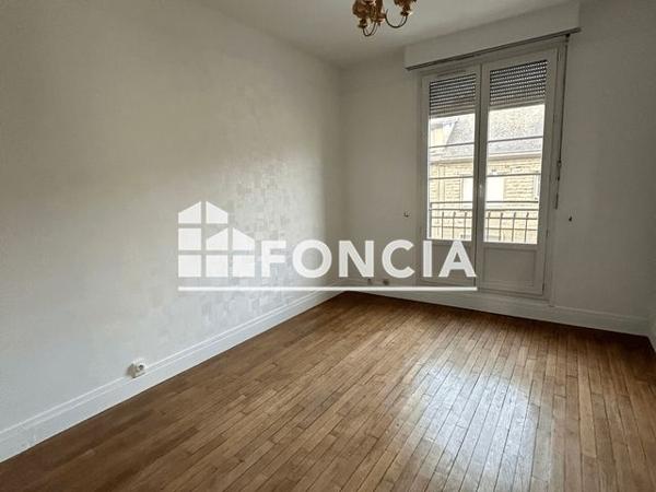 Location Appartement 3 pièces 73.18 m² - 38 RUE ROBERT SORBON Rethel 08300