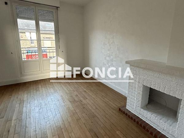 Location Appartement 3 pièces 73.18 m² - 38 RUE ROBERT SORBON Rethel 08300
