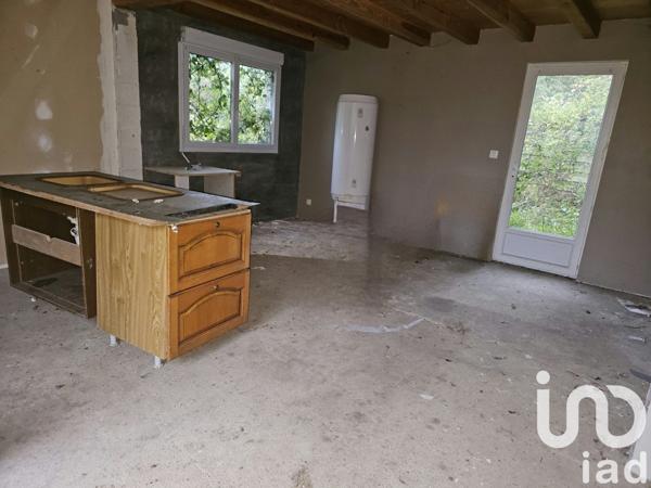 Maison de village 4 pièces de 42 m² à Jars (18260)