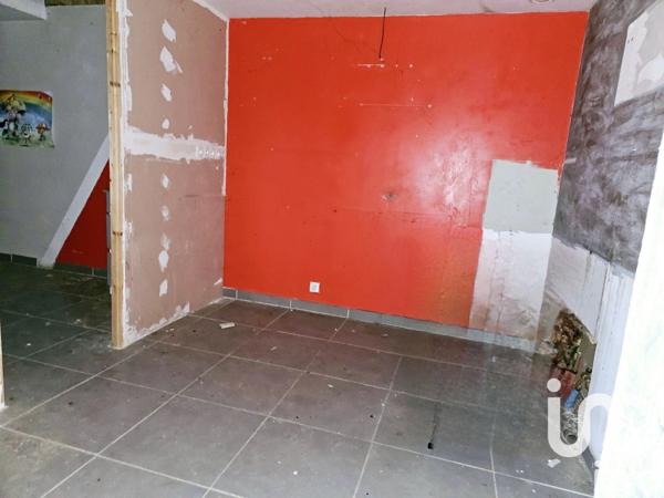 Maison de village 4 pièces de 42 m² à Jars (18260)