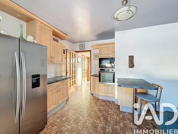 Maison à vendre 10 pièces 215 m² Villers-Marmery