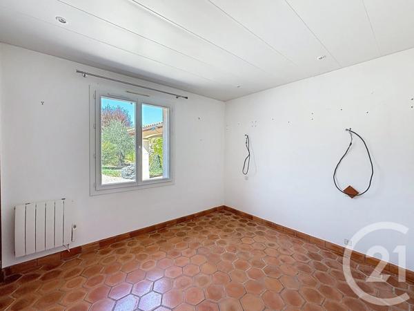 Maison à vendre  6 pièces - 153 m 2   GARAT  - 16