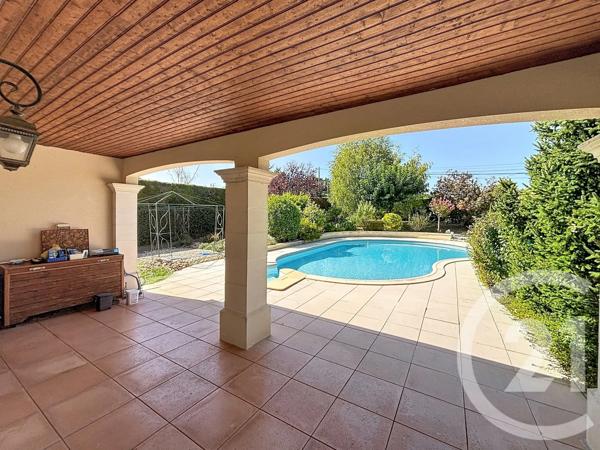 Maison à vendre  6 pièces - 153 m 2   GARAT  - 16