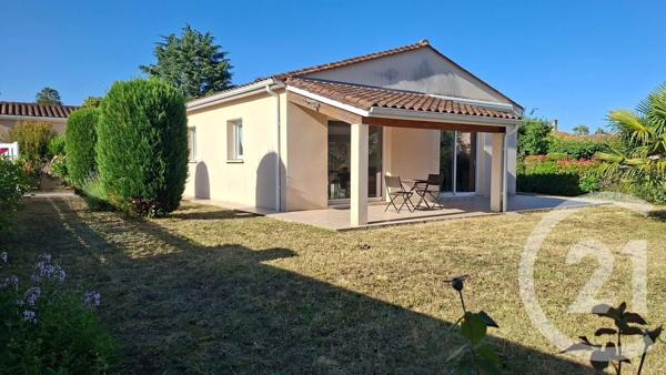 Maison à vendre  6 pièces - 153 m 2   GARAT  - 16