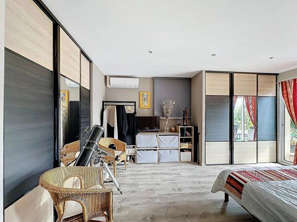 A Vendre propriété Malabat 142 m2 5 pièces 3 chambres