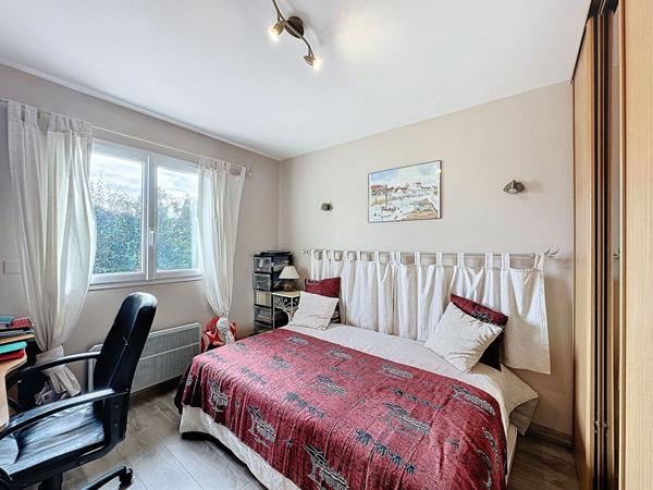 A Vendre propriété Malabat 142 m2 5 pièces 3 chambres