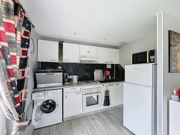 A Vendre propriété Malabat 142 m2 5 pièces 3 chambres