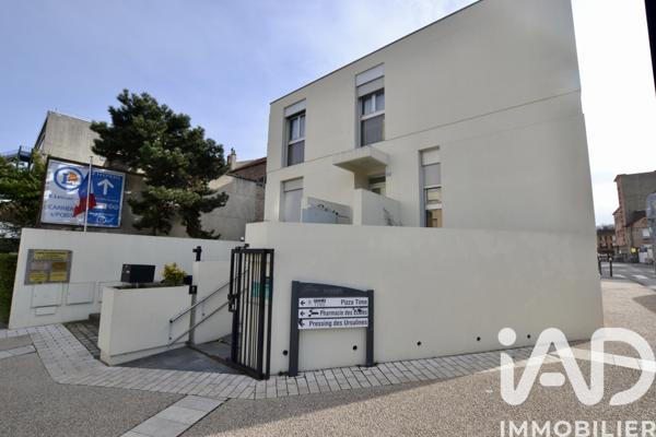 Immeuble à vendre 187 m² Poissy