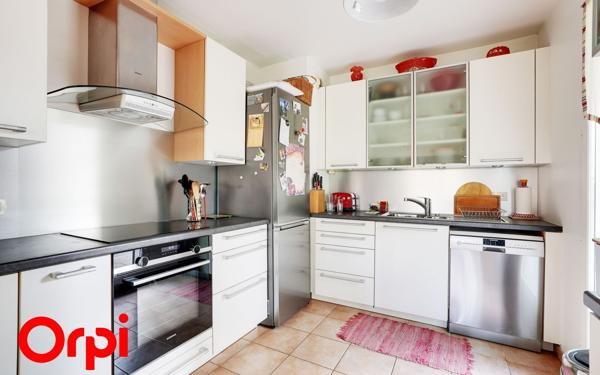 Appartement à vendre    5 pièces • 95,10 m2 Courbevoie