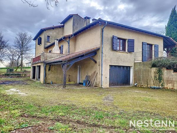 A Vendre Maison de 245 m² et sous-sol de 182 m² sur 2,3 hectares aux portes de Condom