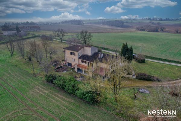 A Vendre Maison de 245 m² et sous-sol de 182 m² sur 2,3 hectares aux portes de Condom