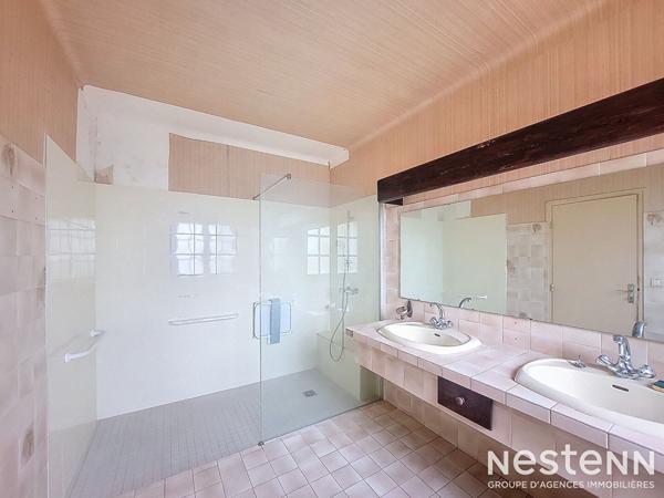 A Vendre Maison de 245 m² et sous-sol de 182 m² sur 2,3 hectares aux portes de Condom