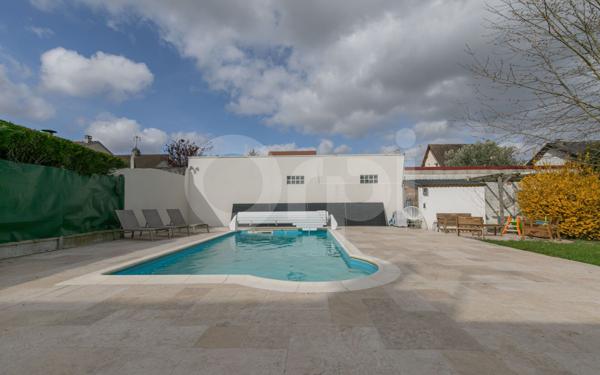 Maison à vendre    6 pièces •  Ormesson-sur-Marne