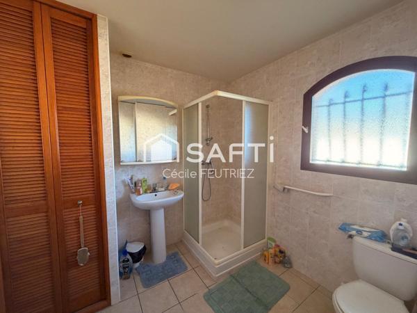 Maison de plain pied avec 3 chambres