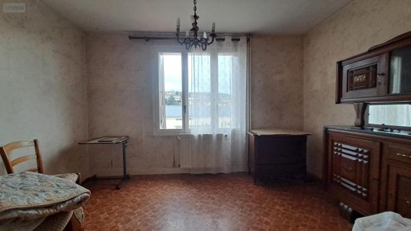 Maison de ville à vendre à Lillebonne en Seine-Maritime (76170), ref : 1007679