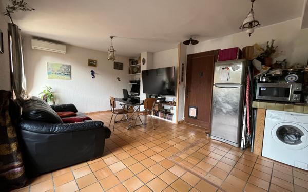 Appartement à vendre    3 pièces •  Toulon