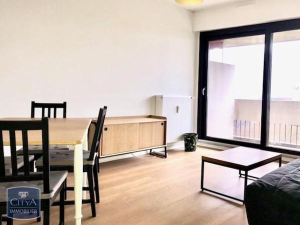 Appartement à louer 1 pièce 38.15m²