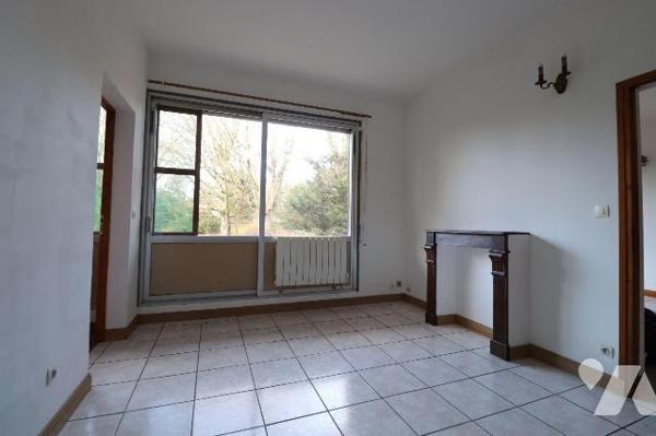 Armentières (59280) ? Centre-ville : lot composé de deux appartements de type 2, situé en rez-d...