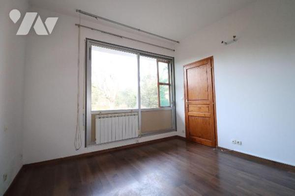 Armentières (59280) ? Centre-ville : lot composé de deux appartements de type 2, situé en rez-d...