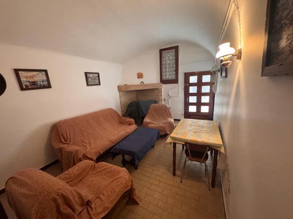 Maison de village 80m2+ grenier aménageable de 53m2