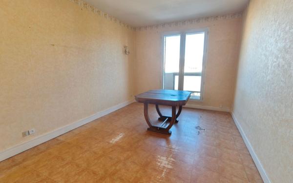 Appartement à vendre    3 pièces • 60,81 m2 Grenoble