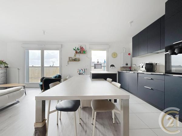 Appartement F5 à vendre  5 pièces - 94,96 m2 MONT ST AIGNAN - 76