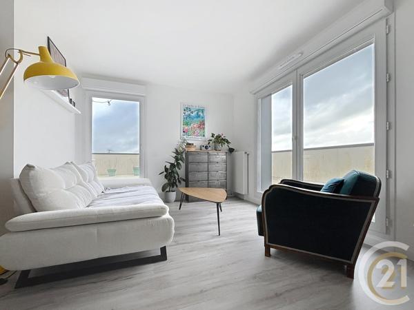 Appartement F5 à vendre  5 pièces - 94,96 m2 MONT ST AIGNAN - 76