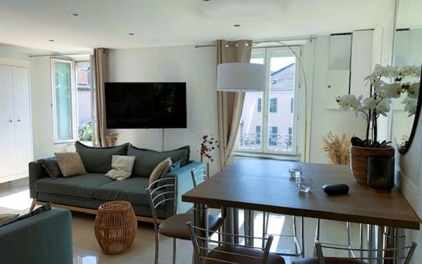 Appartement à vendre    3 pièces • 61,07 m2 Neuville-sur-Saône