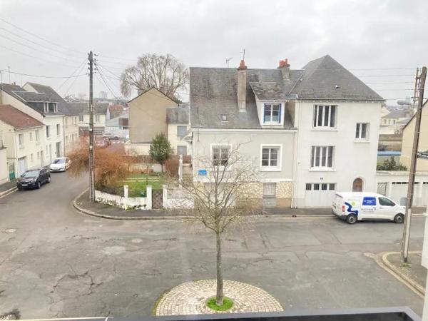 Appartement à louer 1 pièce 31.21m²