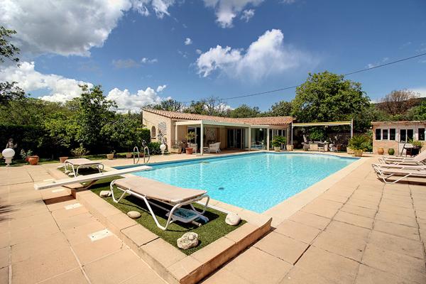 A VENDRE - 2 Maisons Draguignan 335 m²