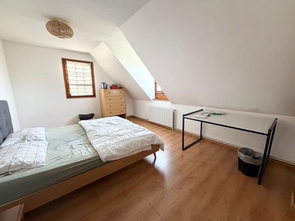 Maison Dury 7 pièce(s) 180.01 m2