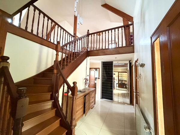 Maison Dury 7 pièce(s) 180.01 m2