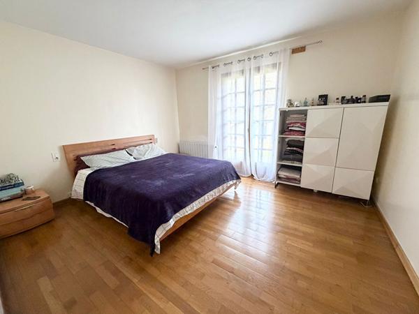 Maison Dury 7 pièce(s) 180.01 m2