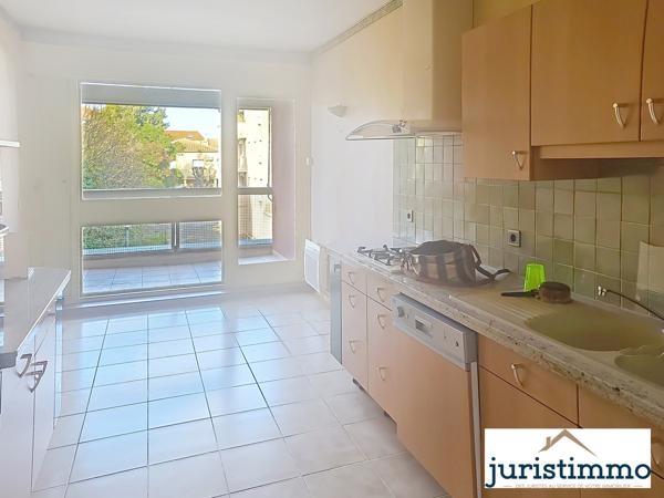 Orange (84100) appartement dans résidence sécurisée de 113 m² avec ascenseur et terrasse